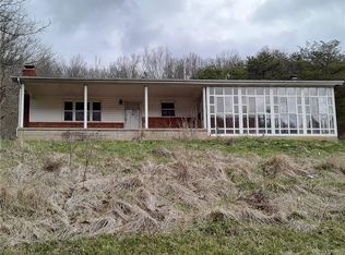 1833 Graham School Rd, Gallipolis, OH 45631