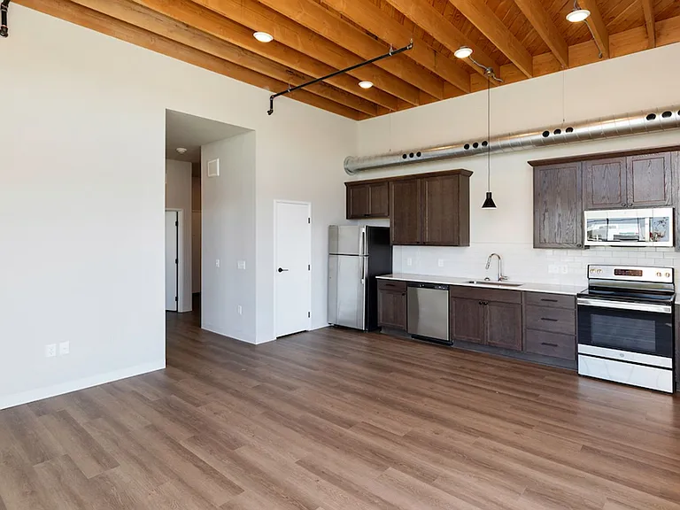 Vintage Lofts - Ankeny — Photo 29