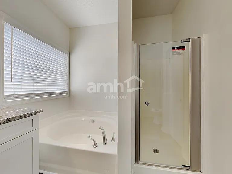 378 Moreland Cir — Photo 13