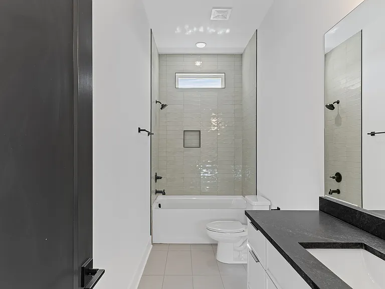 1729 Simpkins St — Photo 26