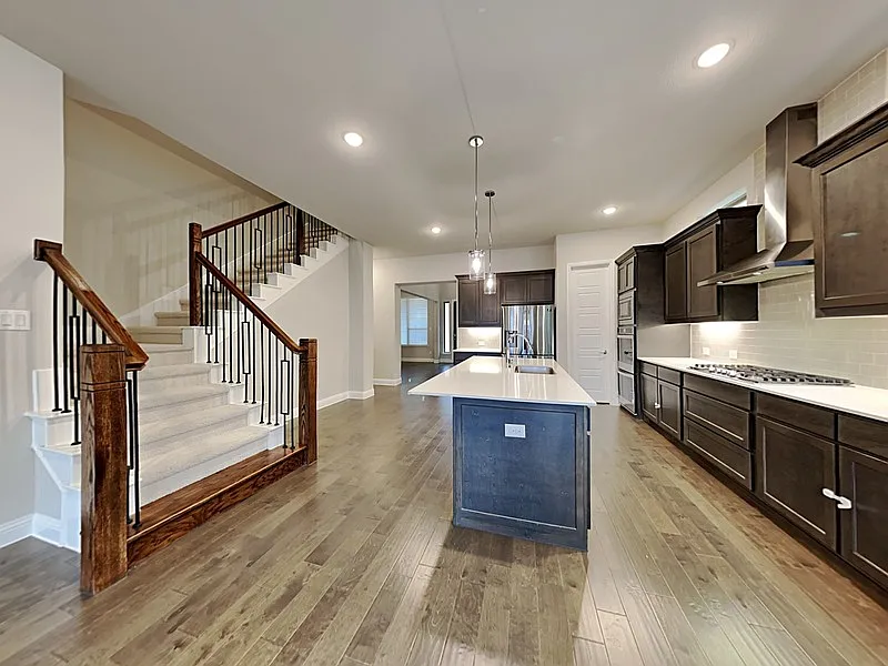 4 bed, 3.5 bath, 3517 sqft, $4,450 — Photo 4
