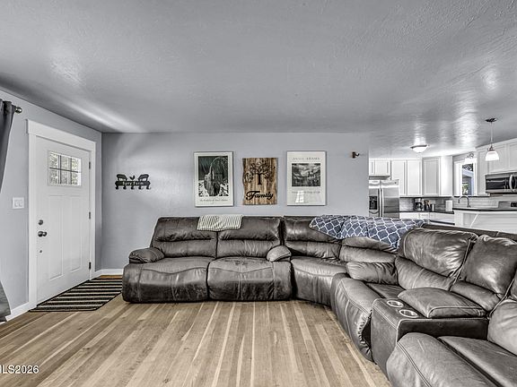 5th image of 20 Baker Ln