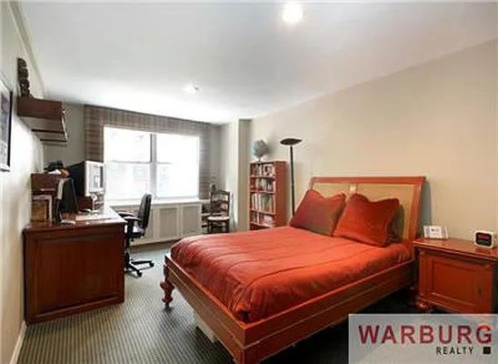 Sold by Warburg | media 20