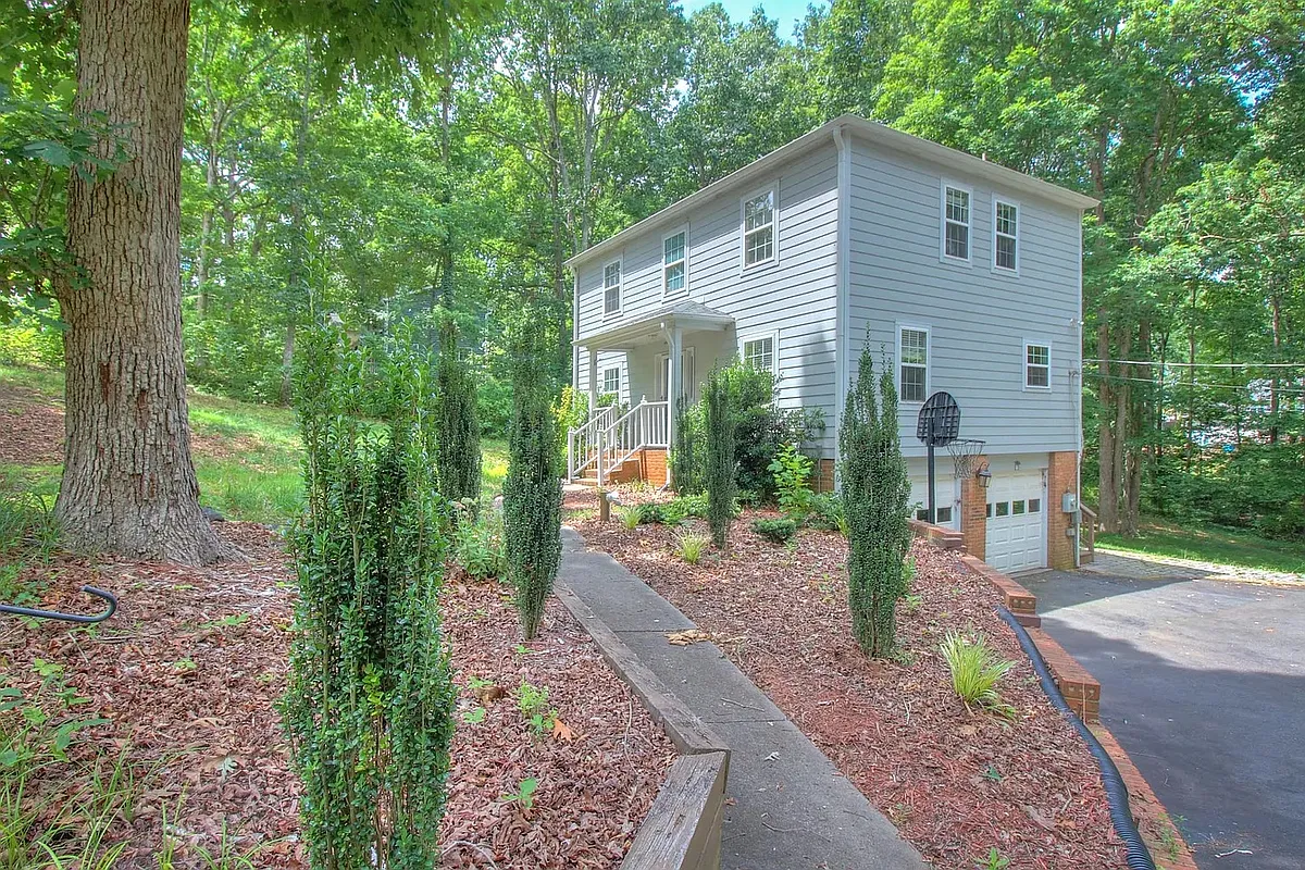 Building Photo - 317 Gatewood Ln