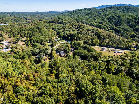 2nd image of Calderwood Hwy