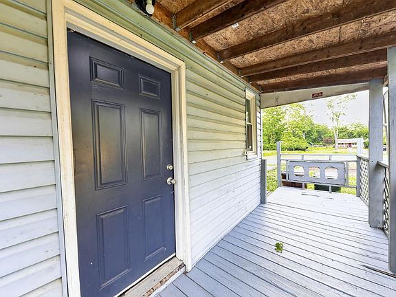 5th image of 1312 W Loveland Ave