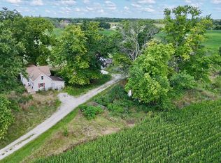 30516 7th St, Burlington, WI 53105