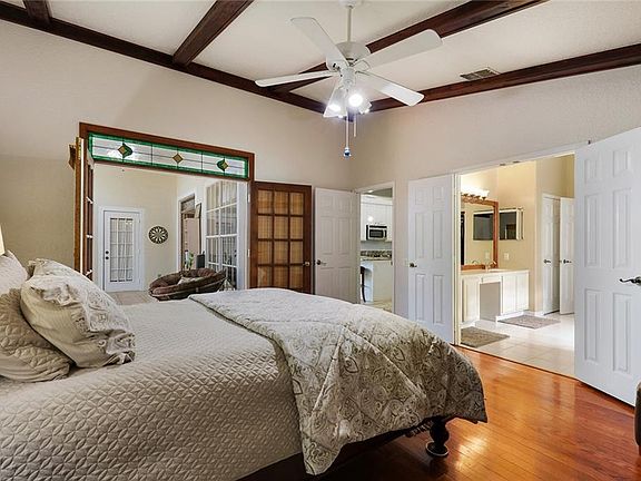 5th image of 7812 Saint Andrews Cir