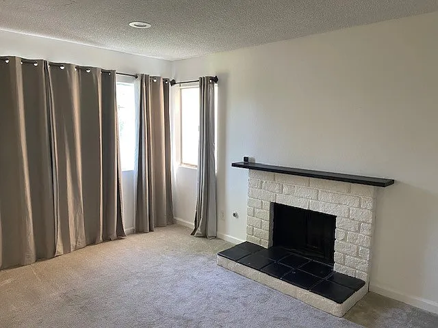 2 bed, 1148 sqft, $2,000 — Photo 2