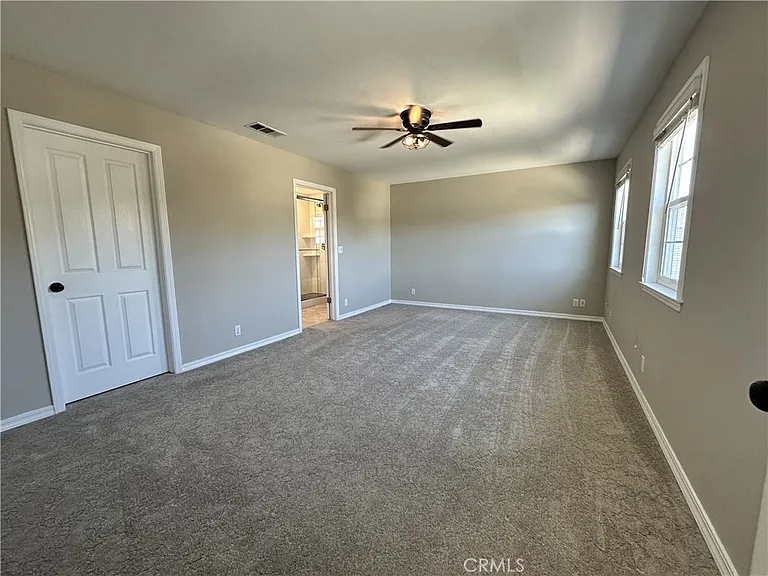 604 Village Ct — Photo 33