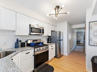 1433 4th St NE #4, Minneapolis, MN 55413