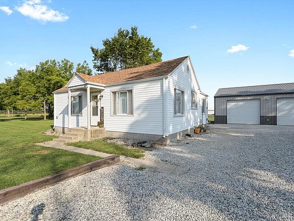 3rd image of 610 E County Road 1300 N