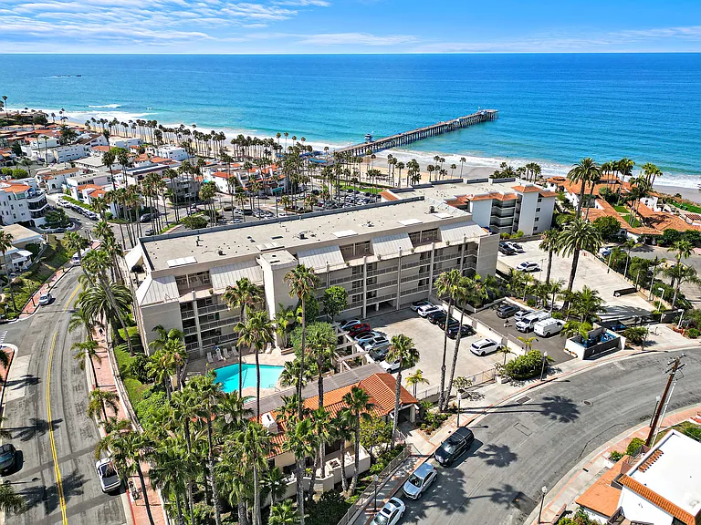 405 Avenida Granada — Photo 14