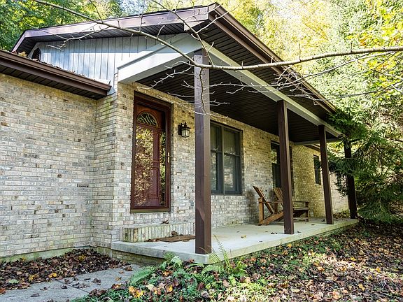 3rd image of 1373 Timberlake Dr