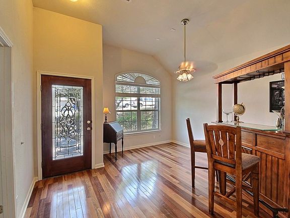3rd image of 20811 Las Lomas Blvd