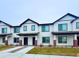 1077 Jaylee Dr UNIT 3, Rigby, ID 83442