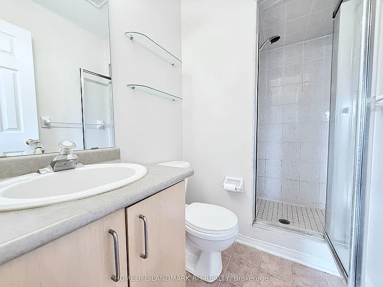 5 Coburg Cres — Photo 9