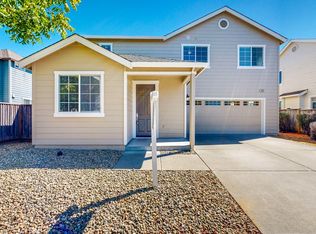 2082 Pascal St, Santa Rosa, CA 95403