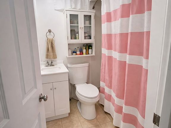 5th image of 178 Cohasset St #1