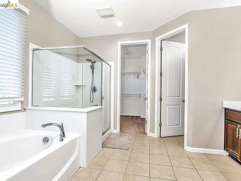 1354 Portofino Dr — Photo 13