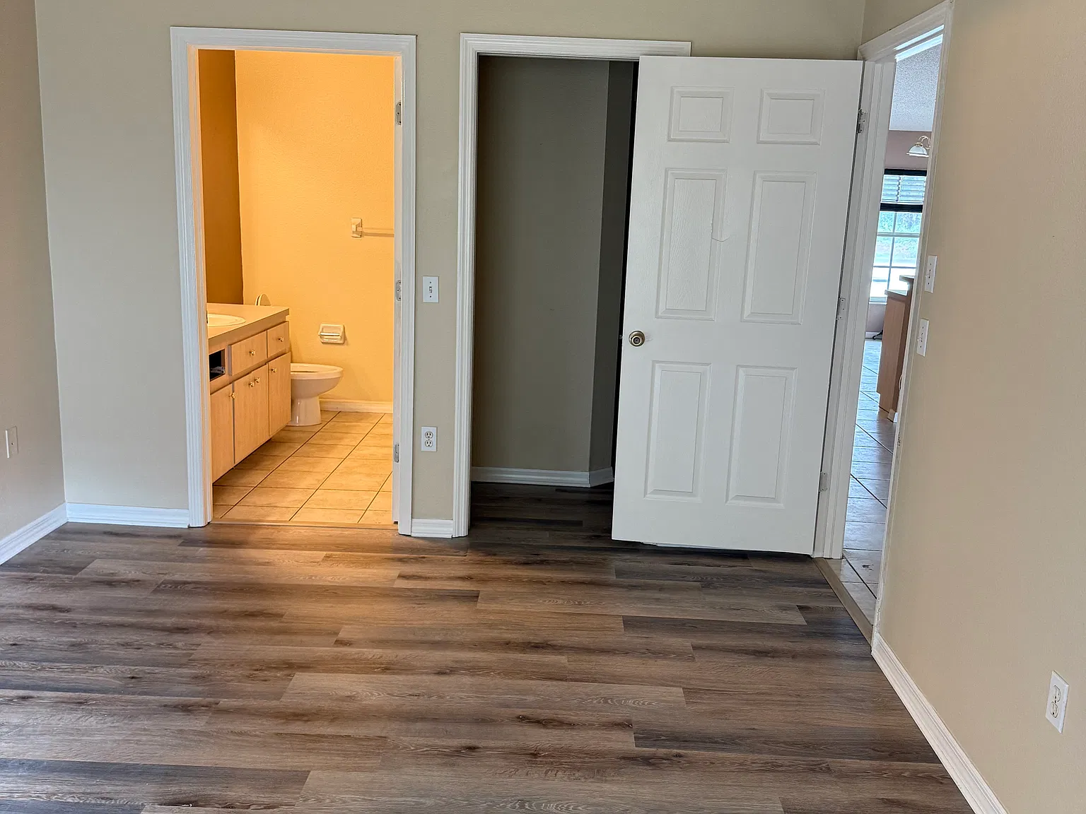 2 bed, 1100 sqft, $1,395 — Photo 2