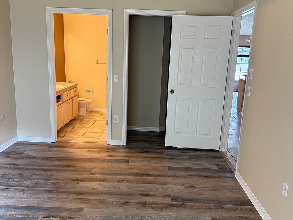 2nd image of 7479 Pond Cir