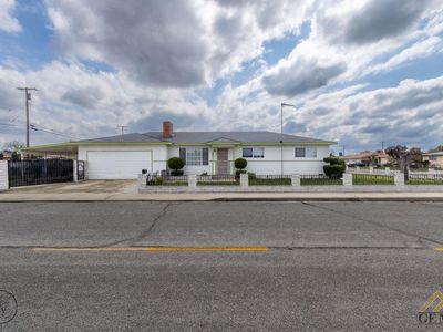 306 18th Ave, Delano, CA, 93215