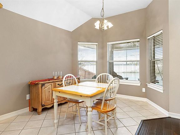 4th image of 3540 Bayou Forest Dr