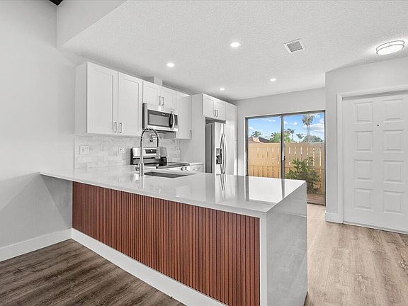 2nd image of 593 Banks Road #593