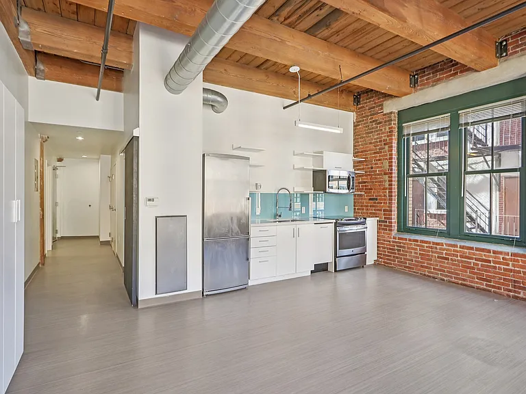 381 Congress Lofts — Photo 19