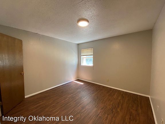 2nd image of 3905 N Rockwell Ave #213