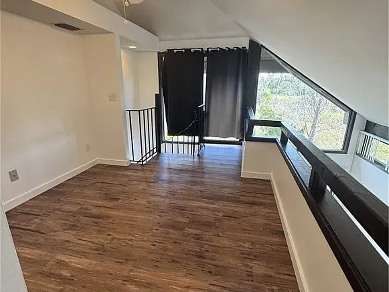 2649 N Seabreeze Point S — Photo 13