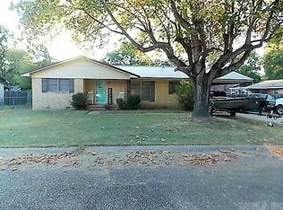 2323 Carson Cir, Magnolia, AR 71753