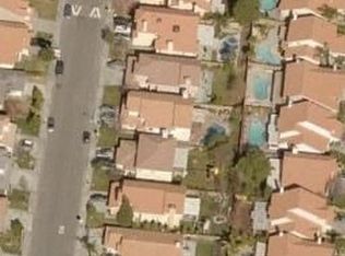 28820 Woodside Dr, Saugus, CA 91390