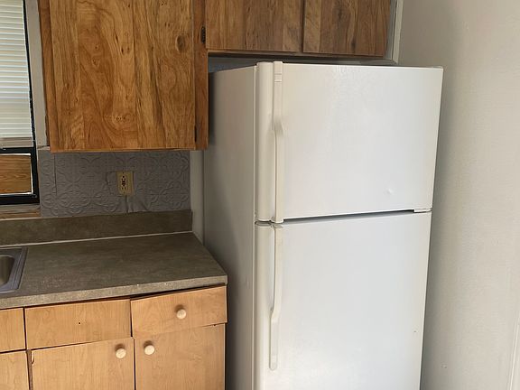 5th image of 808 E 114th Ave APT D
