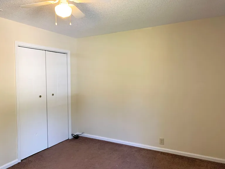 671B Country Club Rd #2B — Photo 8