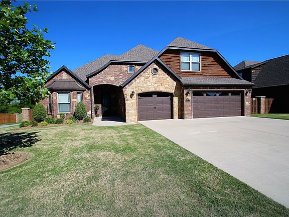 2nd image of 4519 W Willowridge Way