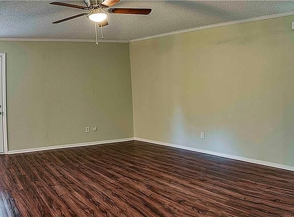 2nd image of 12301 Baron Dr