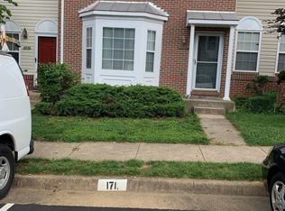 8934 Royal Astor Way, Fairfax, VA 22031