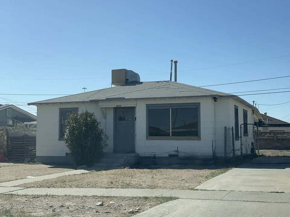 4220 Broaddus Ave