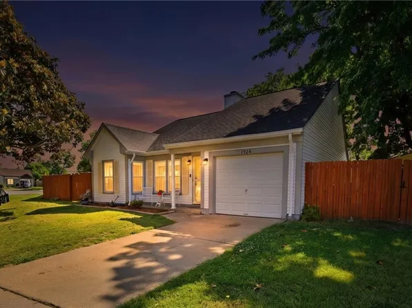 1724 Culmer Ct, Virginia Beach, VA 23454