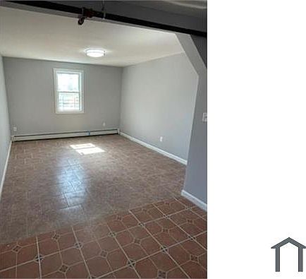 1st image of 113 Herriot St APT 3