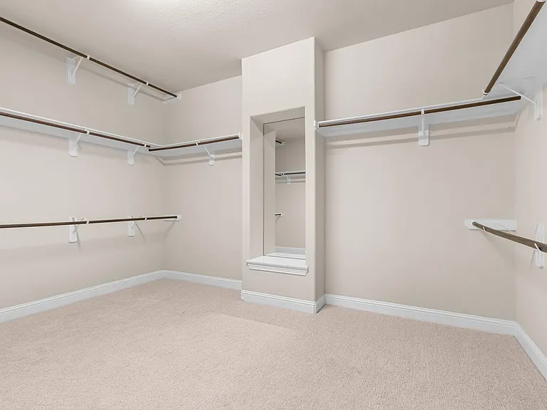 12426 Cumberland Dr — Photo 32
