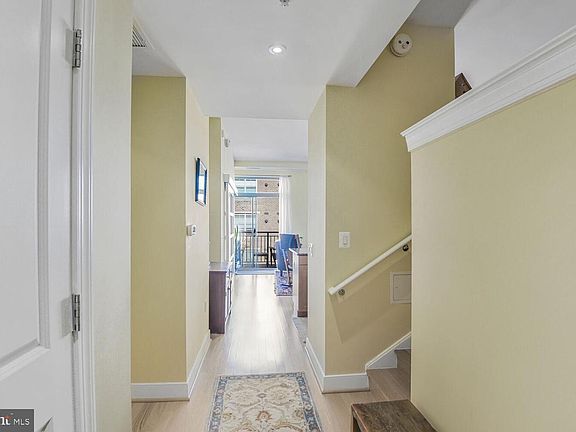 4th image of 2425 L St NW APT 520