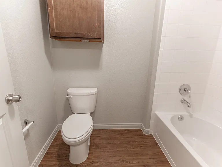 Freedom Hills Ranch Apartments — Photo 94