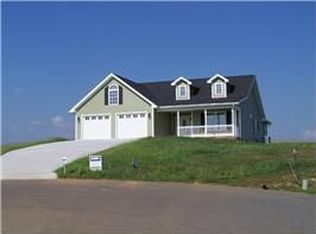 300 Willow Ridge Dr, Chuckey, TN 37641