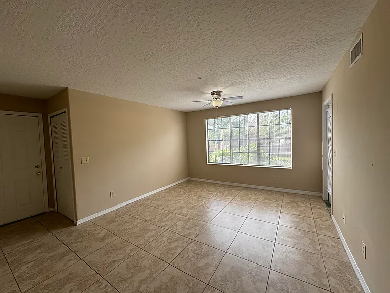 7667 N Wickham Rd #613 — Photo 6