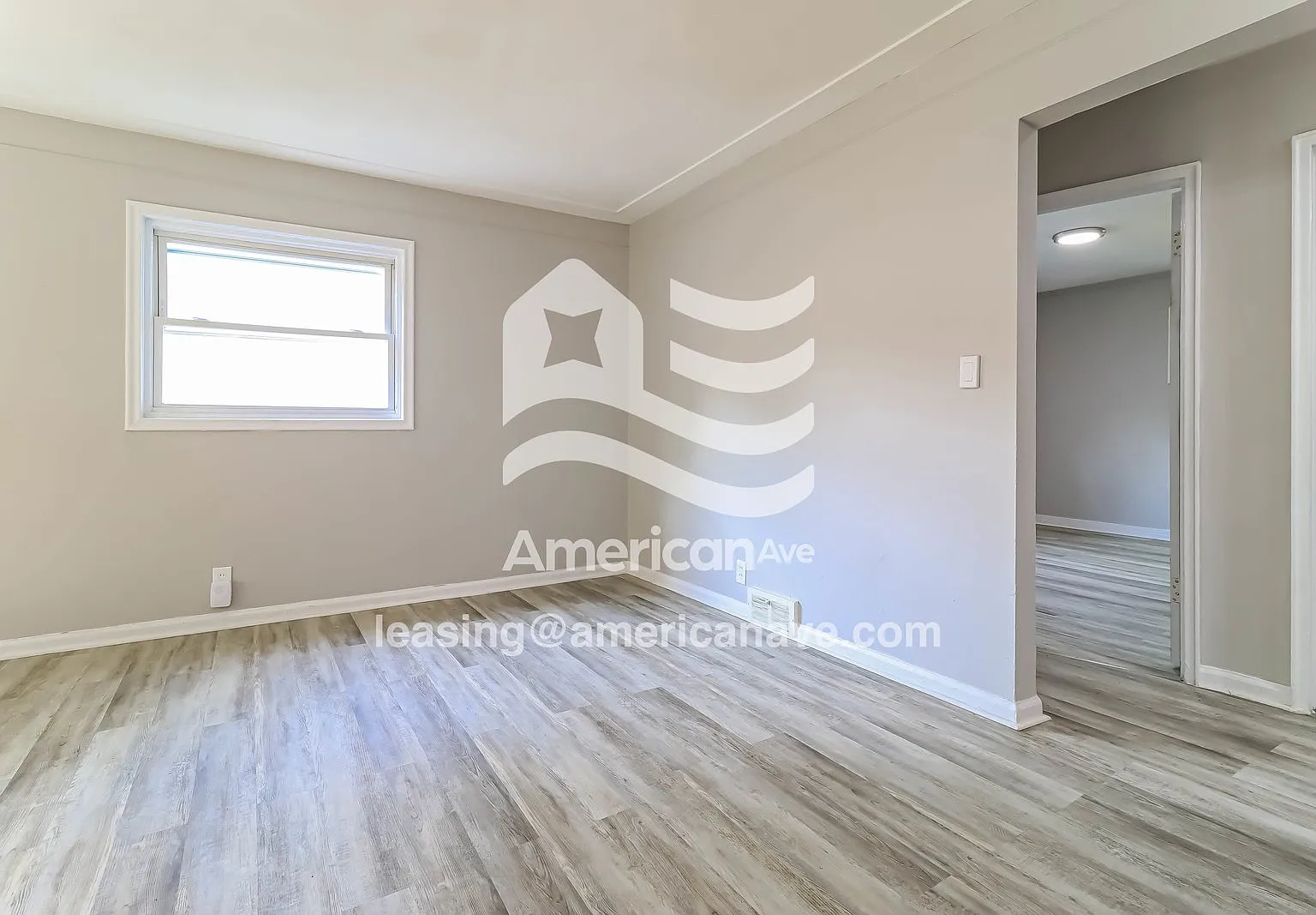 3 bed, 1.0 bath, 897 sqft, $1,129 — Photo 4