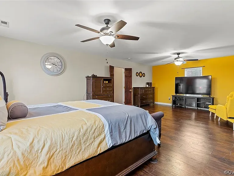 4112 Twisted Oak Dr — Photo 18