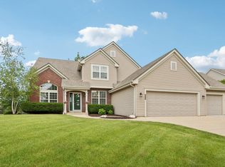 1938 Deer Path, Waukesha, WI 53189